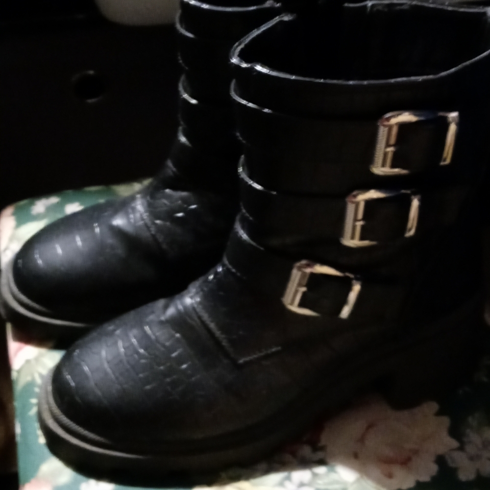 Black boots